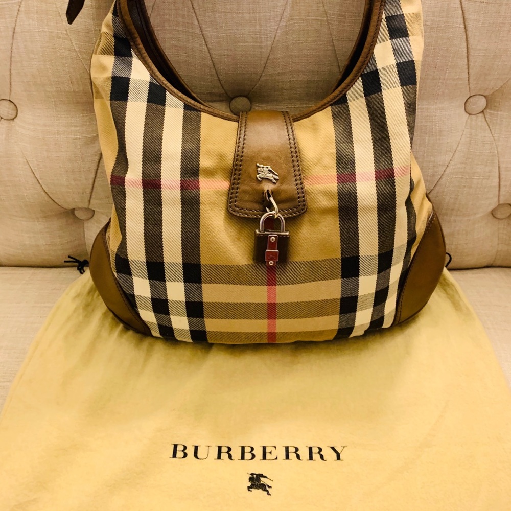 Burberry large size classic large hobo bag